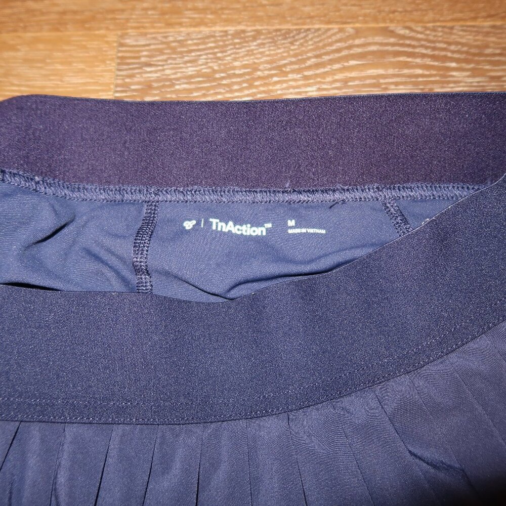 Aritzia TNA Skirt - Picture 3 of 4